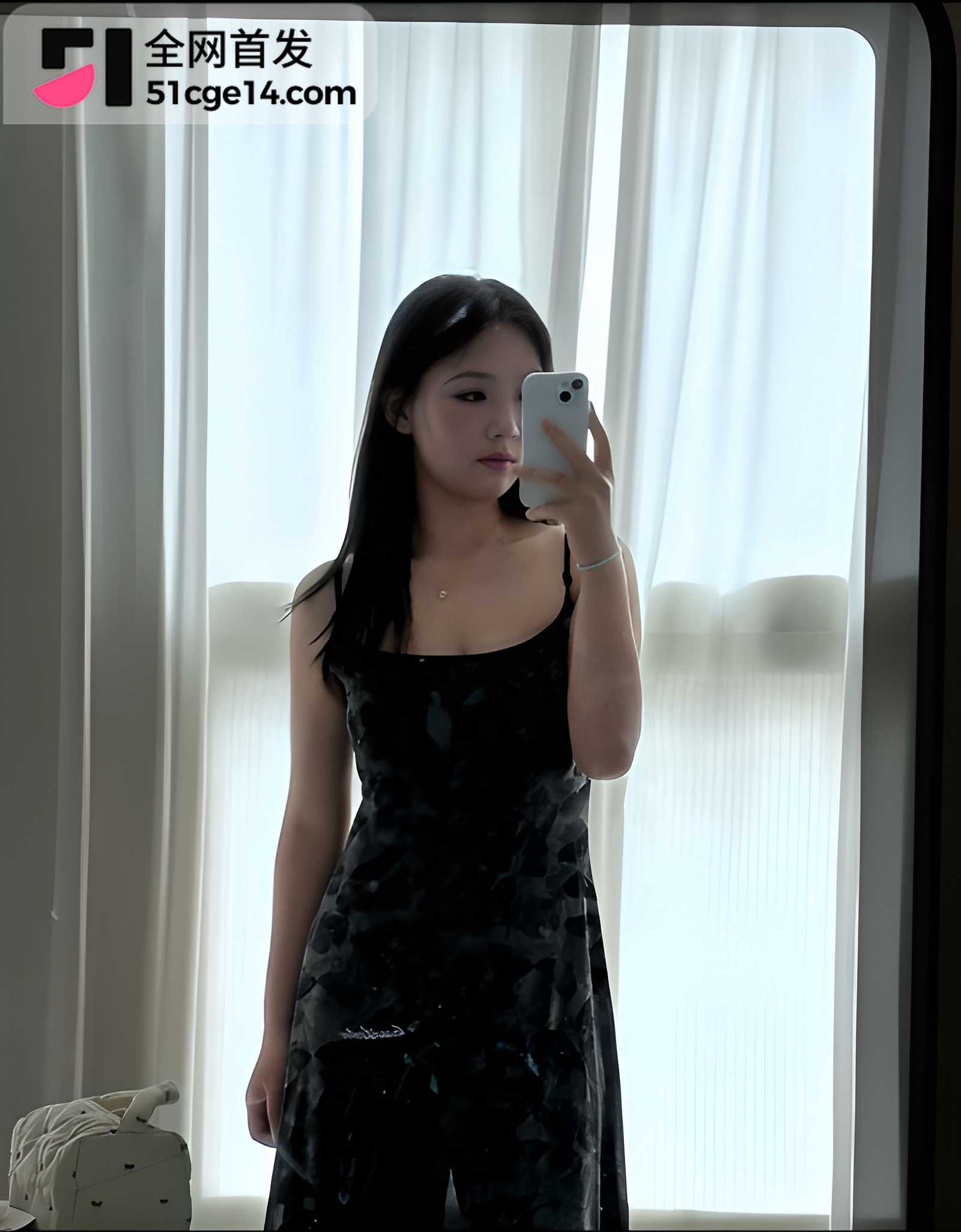 高颜值精神小妹酒店约炮2211